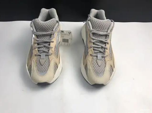 GY7924 Boost Cream Adidas 700 Yeezy V2 Cream 0706